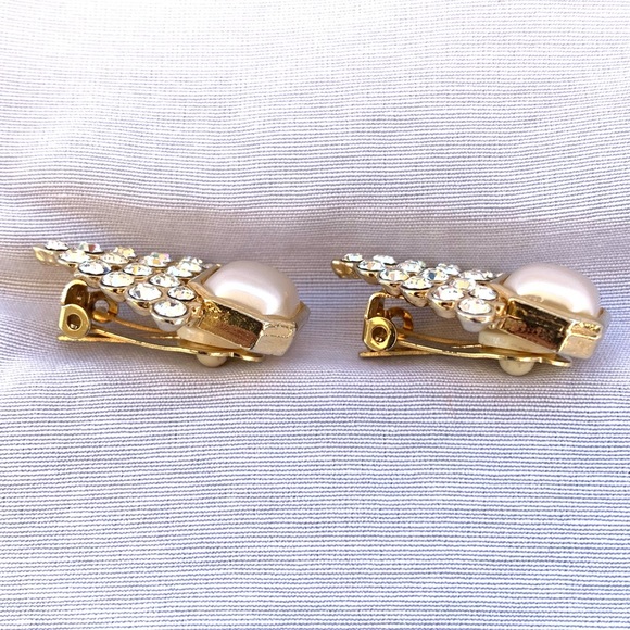 Rhinestone and Faux Pearl Triangle Clip-On Earrings - Picture 4 of 7